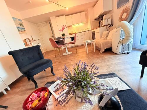 studio chic proche de Paris - Fontenay-sous-Bois - Location saisonnière - Fontenay-sous-Bois