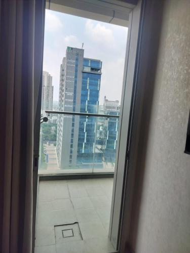 12A02 Magestic Royal 2BHK at MyDen 3 Private Balconies Beautiful City Views Bright Airy & Sunlit 2 Ensuite Bedrooms Premium Furnishings Infinity Terrace Pool Urbana Market Cafés & Dining Just Downstairs - image 5