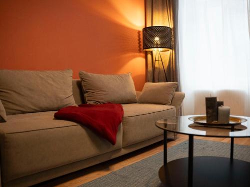 2 Bedroom Apartment in Vibrant Area near U3 & Westbahnhof - image 5