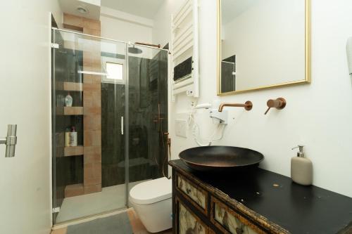 Gato street, Private rooms 3