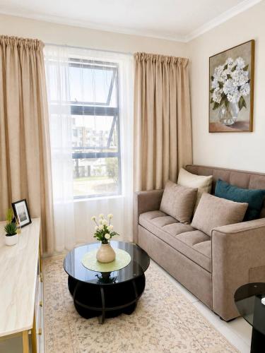 Luxury 1BR Suite at 92 on New - image 3