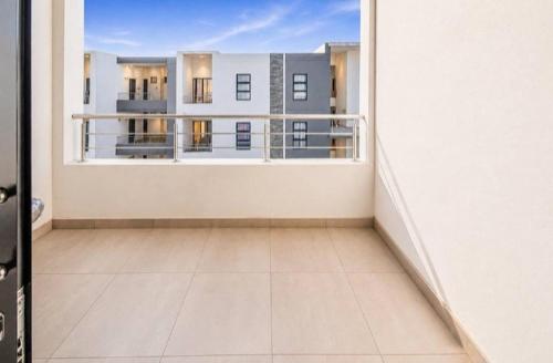 Luxury 1BR Suite at 92 on New - image 2