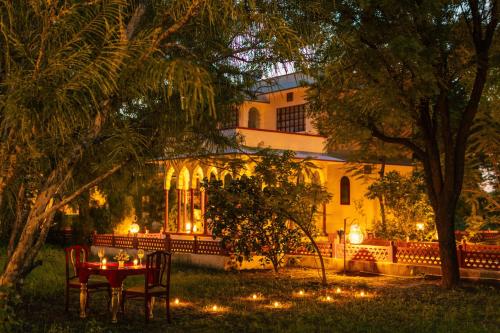 A szálláshely kívülről, Shahpura Abhaneri Resort 25kms from Mehandipur Balaji in Bandikui