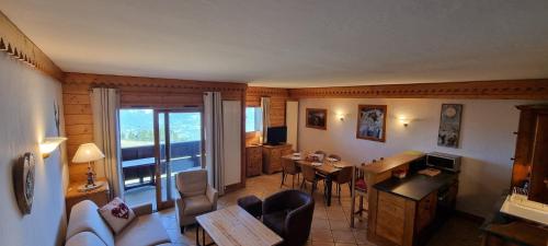 Résidence Les Hauts Bois - Appartement 4 pièces avec piscine, Les Hauts-Bois MAE-1003
