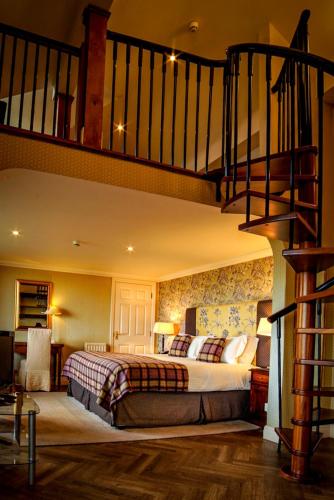1 queen bed