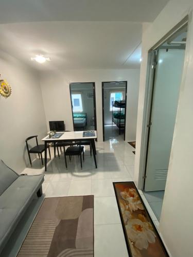 Zeke Condo Residence