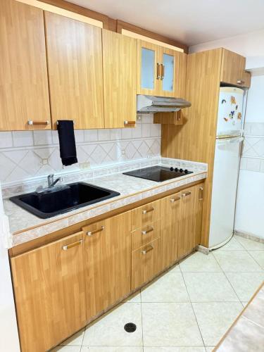 Apartamento en Res Arcoiris, Tucacas, Frente al Mar, Balcon, Piscina y Playa Privada in 보카 데 아로아