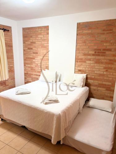 1 double bed, 2 futon beds