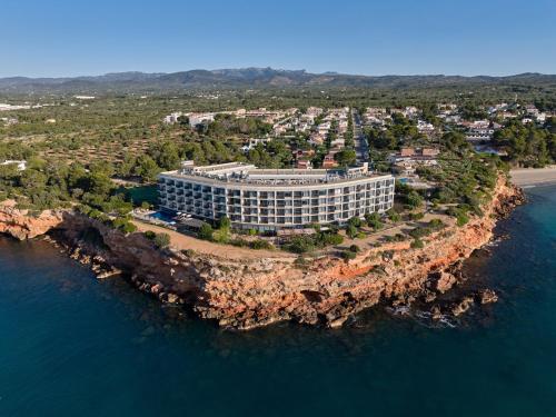 FERGUS Cap Roig