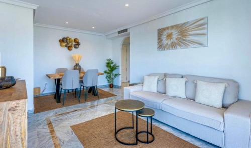 Superb Lorcrimar apartment Puerto Banus Marbella - image 3