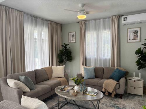 Castaways Haven Apt Few steps from Mero Beach in Mero