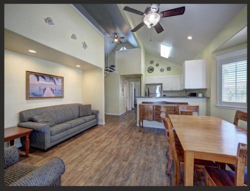 2 bedrooms, 4 beds