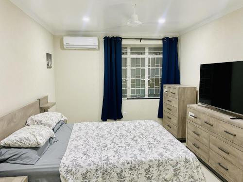 Caprice Multi-Unit Beach Retreat - image 4