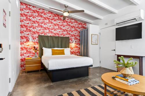 The Rosalie by AvantStay Room Type - Deluxe Queen Studio 