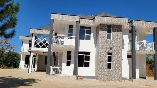 LEDEN Villa & Garden in Zomba
