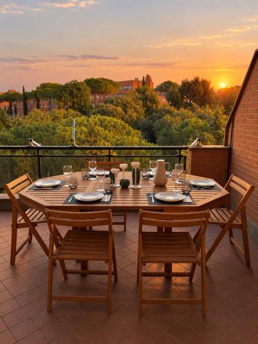 La Terrazza sul Parco ,8 Guests, 3 Bedrooms, Huge Terrace & Free Parking