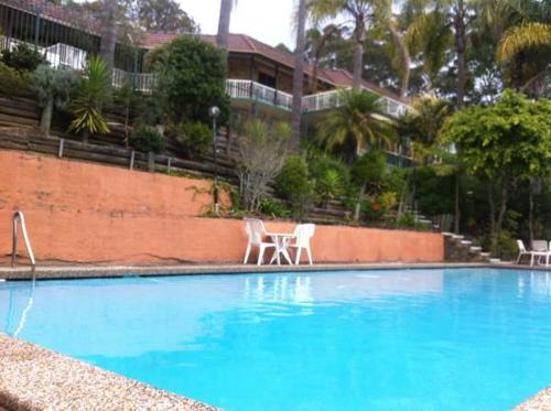 Gosford Inn Motel Gosford Inn Motel is a popular choice amongst travelers in Central Coast, whether exploring or just passing through. The hotel offers guests a range of services and amenities designed to provide comfo