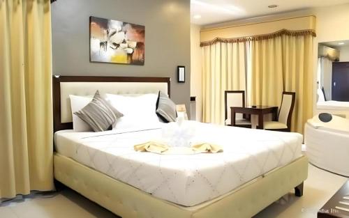 Devera Hotel in Angeles / Clark