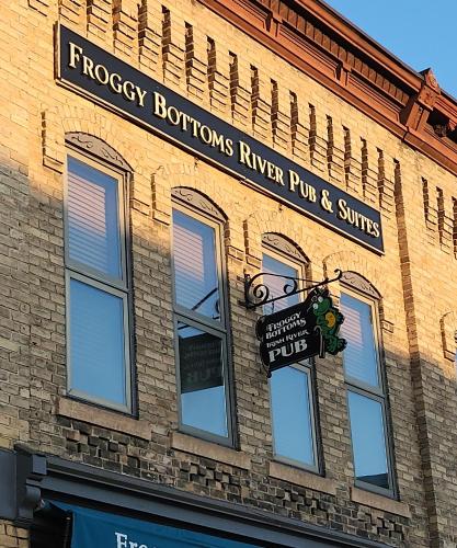 Faciliteter, Froggy Bottoms River Suites in Northfield (MN)