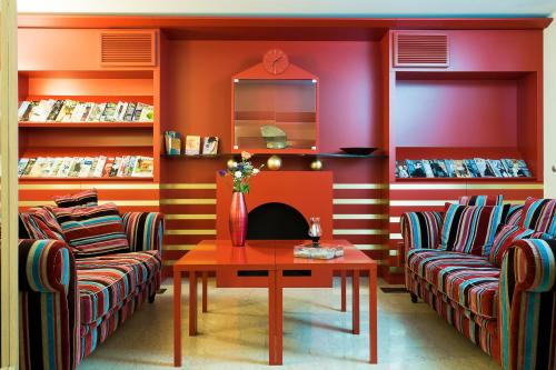 Shared lounge/TV area, Hotel Garibaldi in Palermo