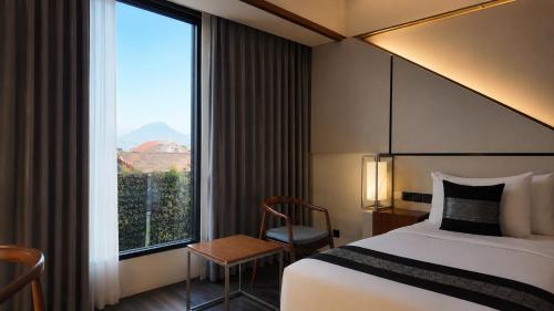 Rayz UMM Hotel Malang Room Type - Deluxe Room