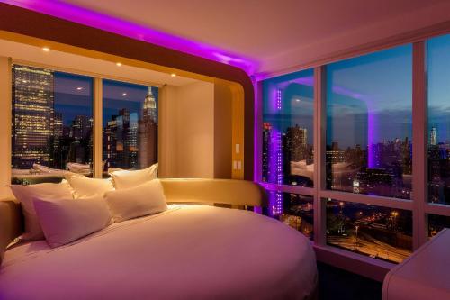 YOTEL New York Times Square in Times Square
