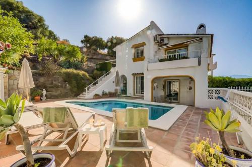 147-Rustic Villa, Private Pool, fantastic views