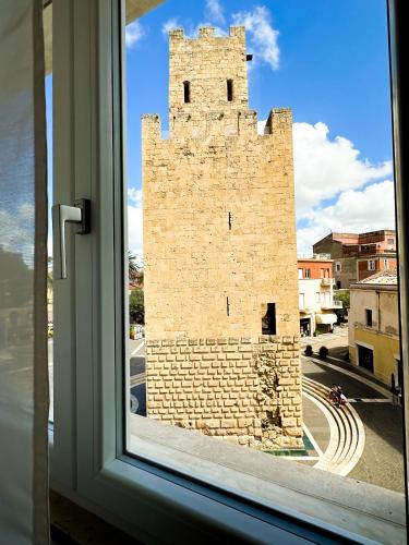 View, The Mamas in Oristano