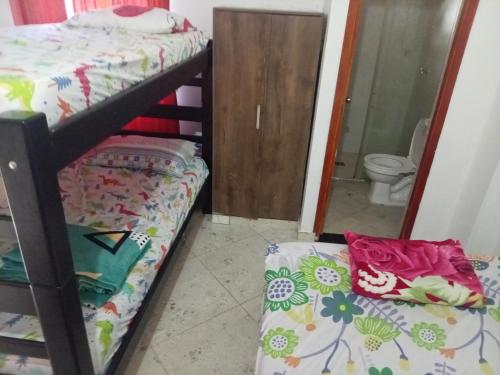 3 twin beds