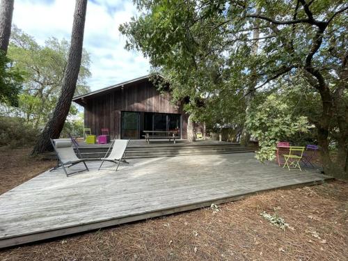 Villa 8 pers proche lac marin, WiFi, animaux permis, parking