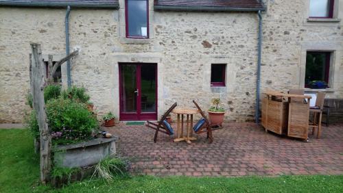 Exterior view, Chambres Natura Gite Normandie in Falaise