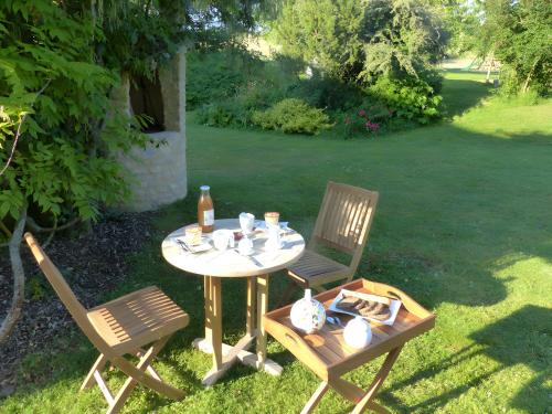 Exterior view, Chambres Natura Gite Normandie in Falaise