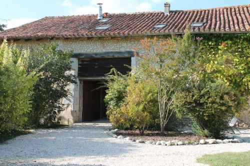 La Granerie, Manoir de Longeveau gîte à louer Montignac-le-Coq
