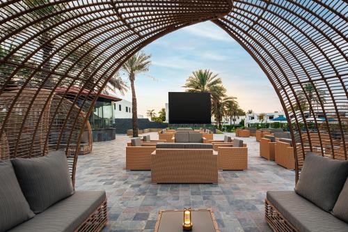 Facilities, Radisson Blu Hotel and Resort Al Ain in Al Ain City Center