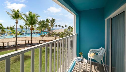 Coconut Bay Beach Resort & Spa All Inclusive in วิยู ฟอร์