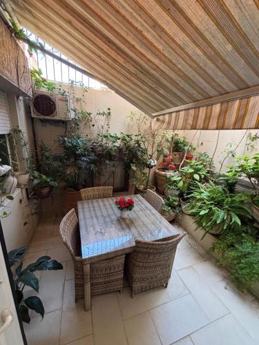 편의 시설/서비스, Cozy and comfortable room for female guests only in 벨 아루시
