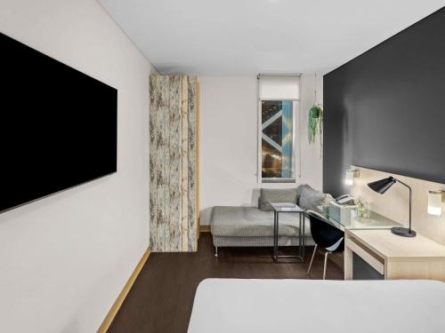 ibis Sydney Barangaroo Hotel Room Type - Superior Queen Room