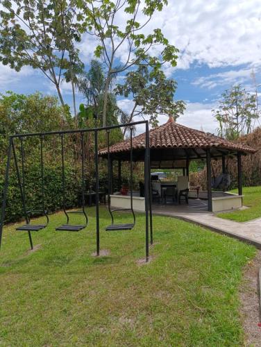 Acogedora Cabaña, Pereira Cerritos (Acogedora Cabana, Pereira Cerritos) in Cerritos