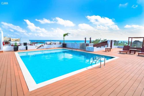 2BR Ground Floor Condo - Casa del Mar 103