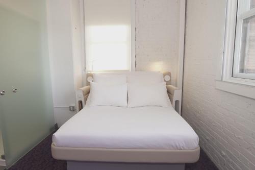 1 double bed