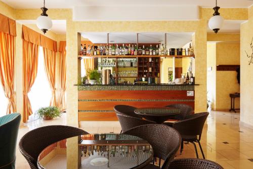 Hotel 2000, Gravedona