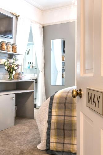 April House Weybridge - Boutique Guesthouse