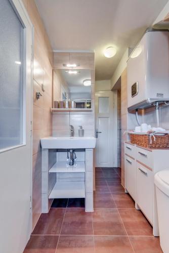 Apartment Bačvice Holiday with free parking, Split (photo 9)