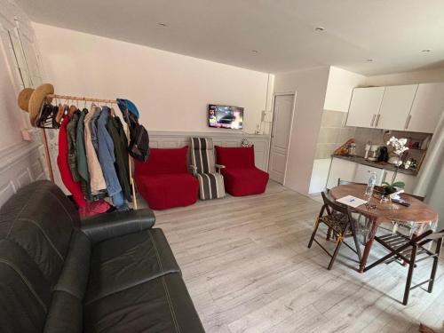 Studio au RDC avec parking proche plage - FR-1-712-111