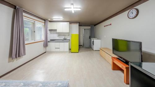 1 double bed