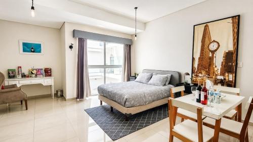 Condesa Loft w Pool, Sauna & Private Parking