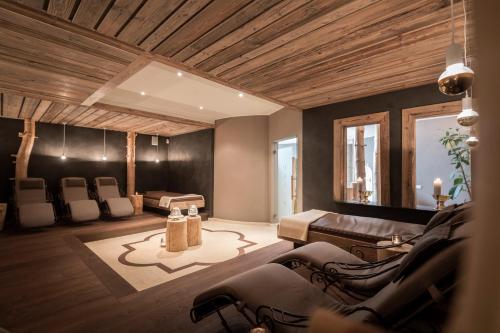 Hotel Chalet S - Dolomites Design - adults recommended 3