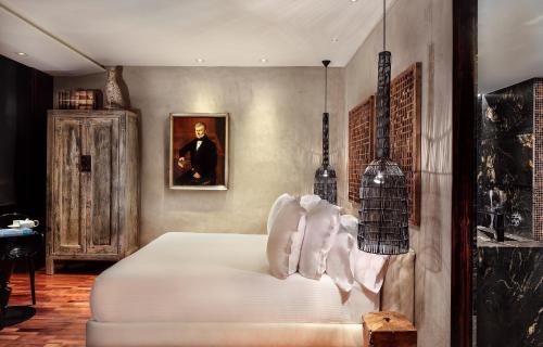 Junior Suite (1-2 Adults) image 4