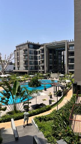 Modern Luxury Apartment The Diamond In The City - image 2