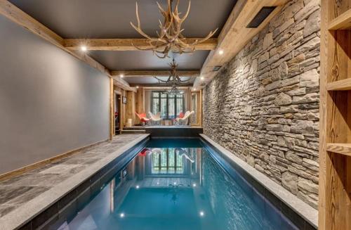 Foot ski slopes Val D'Isère chalet